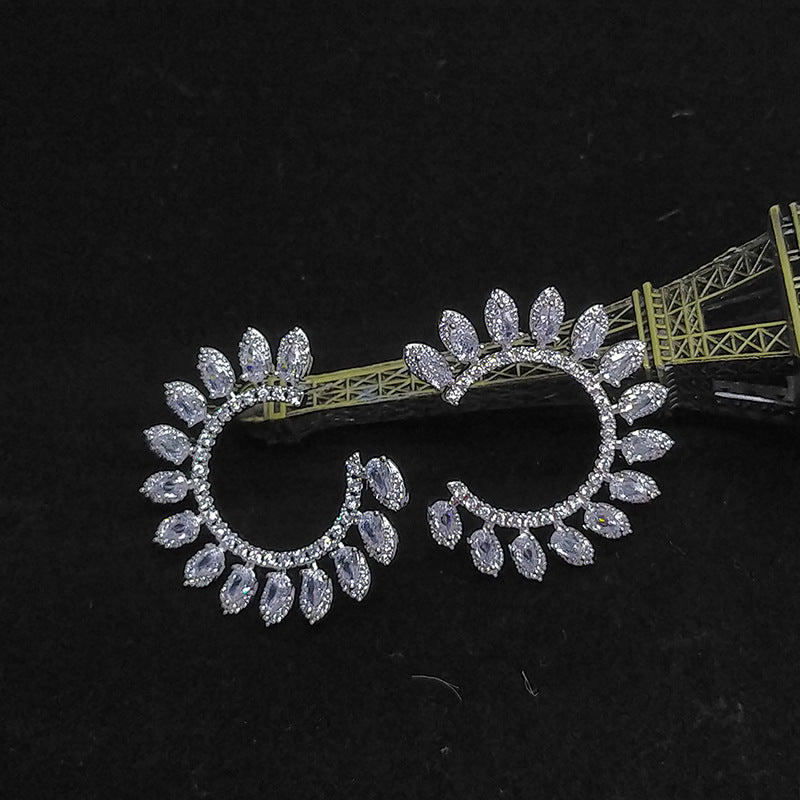 C- Shaped Zircon Earrings Handmade Inlaid Fashion Leaves Popular Products For Women
